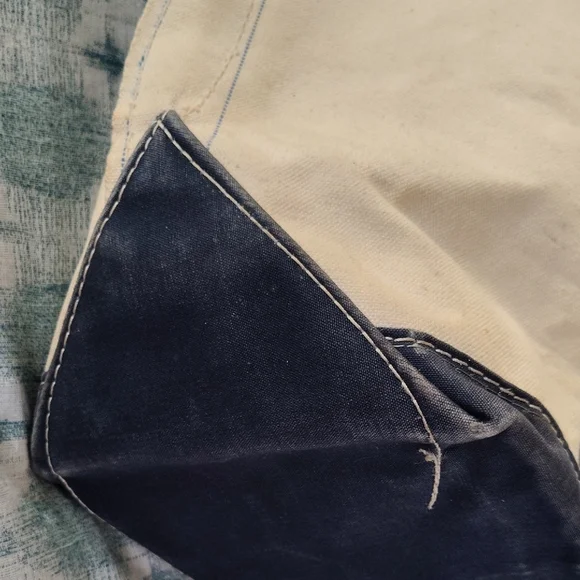 Vintage L.L. Bean Tan and Navy Blue Travel Bag with Minimalist Design - Picture 5 of 13